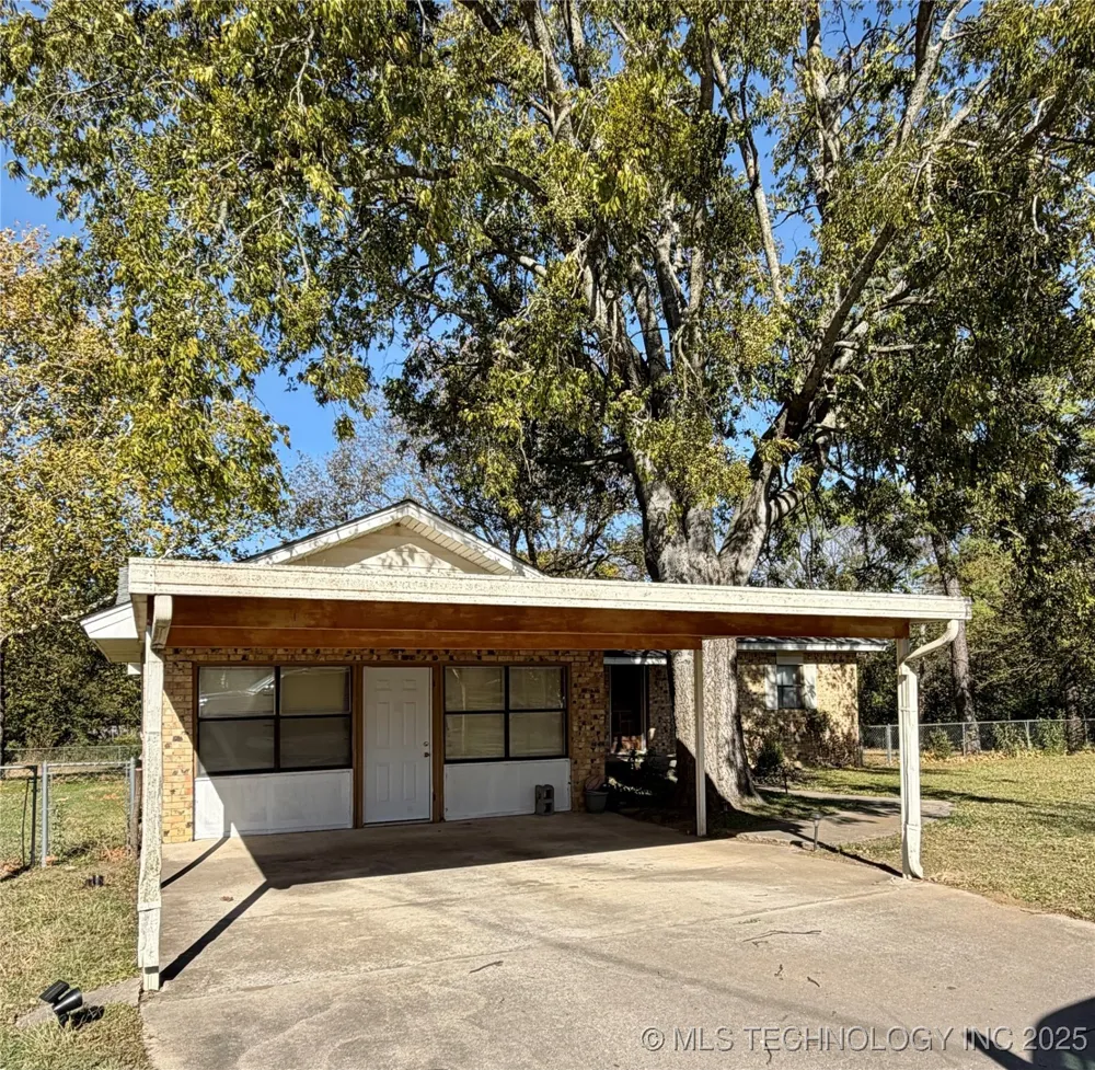 402 S Cowley Avenue Coalgate, OK 74538