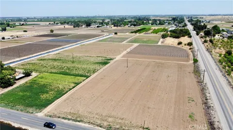1722 S Brawley