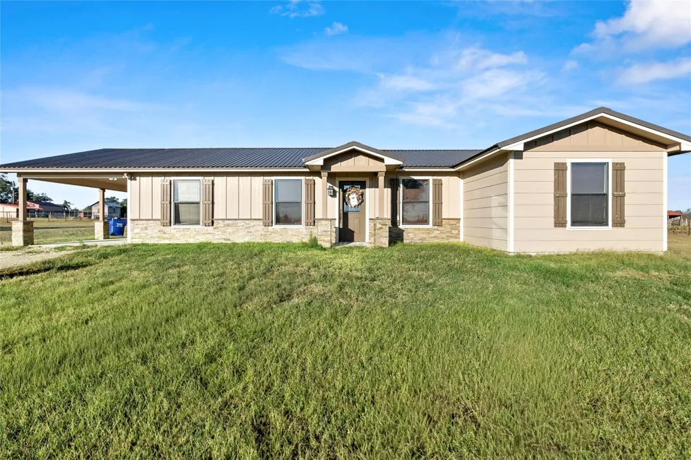 26759 Highway 90 Bedias, TX 77831