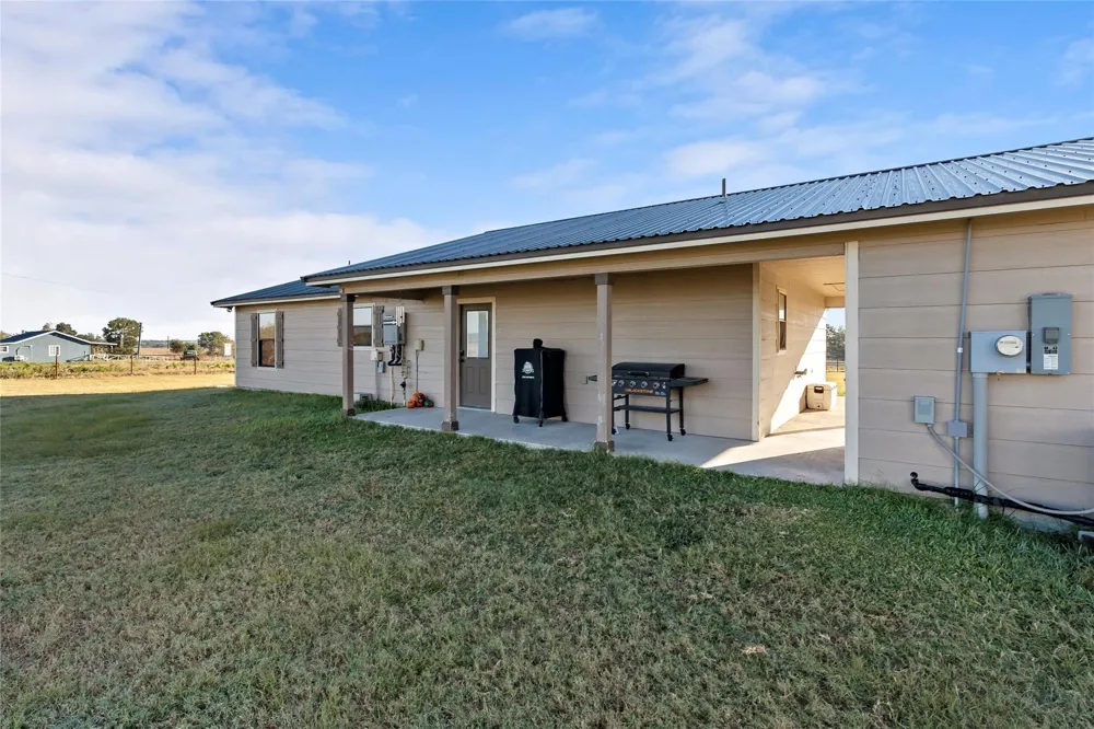 26759 Highway 90 Bedias, TX 77831