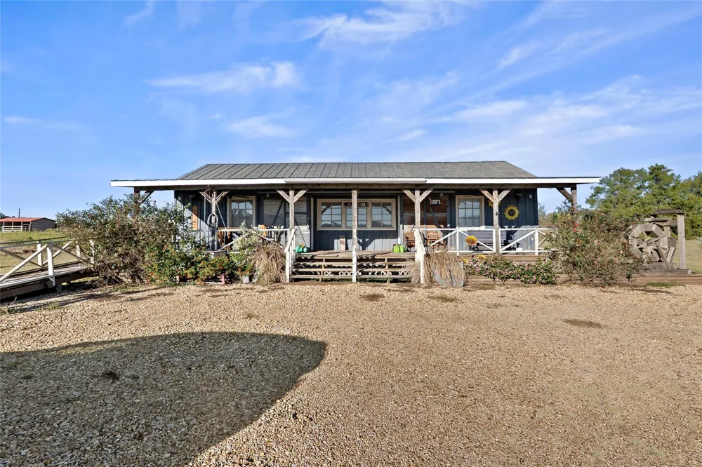 26759 Highway 90 Bedias, TX 77831