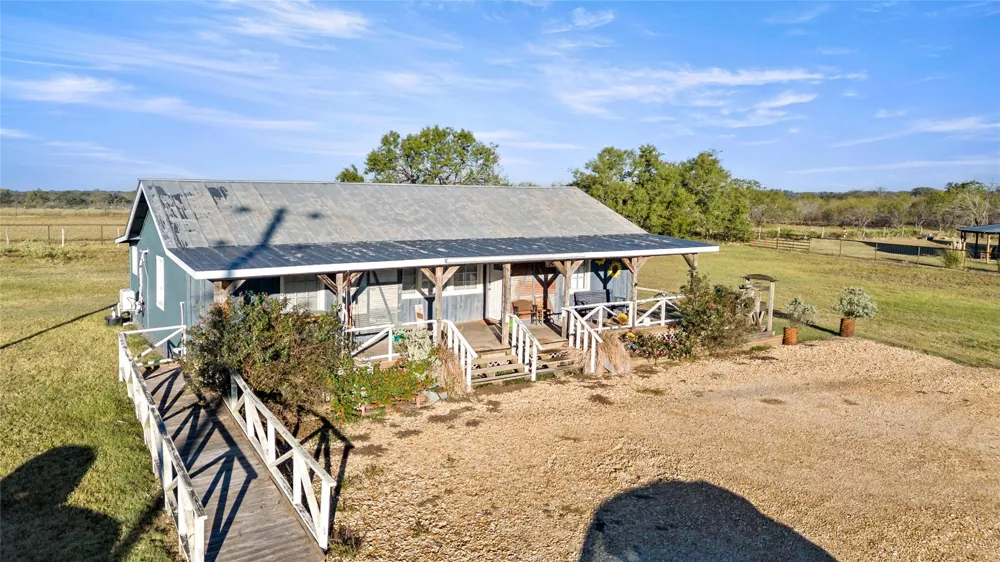 26759 Highway 90 Bedias, TX 77831