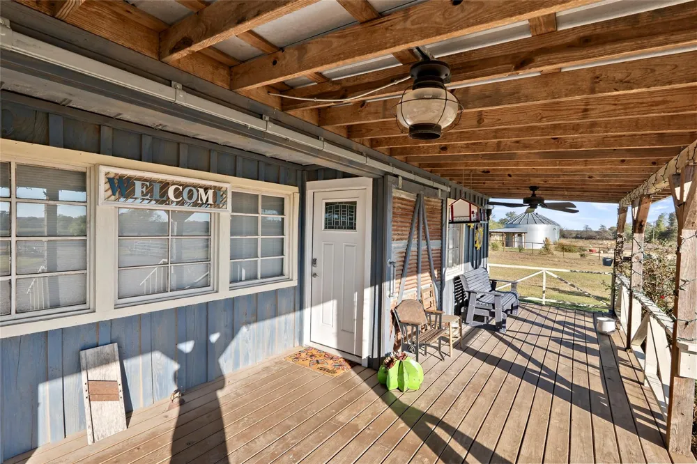 26759 Highway 90 Bedias, TX 77831