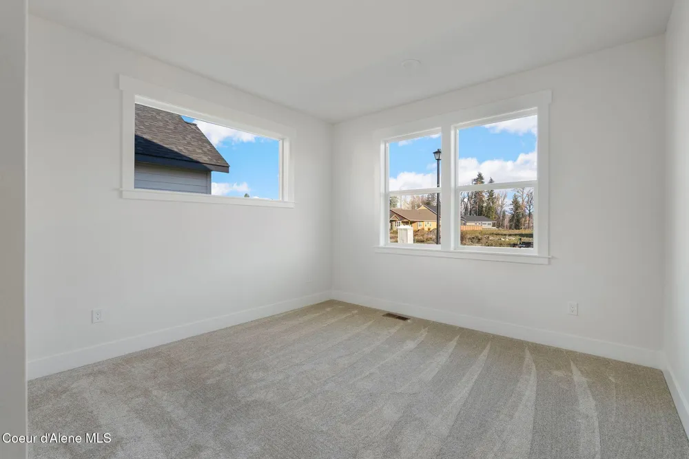 2057 S Aspen Way Sandpoint, ID 83864