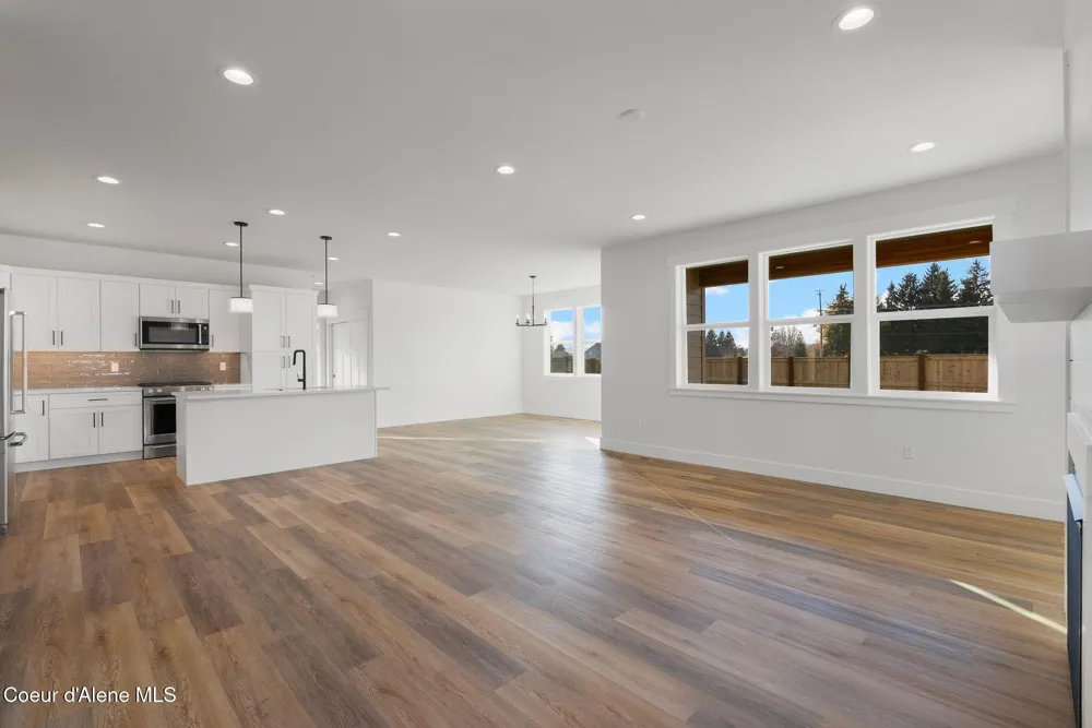 2057 S Aspen Way Sandpoint, ID 83864