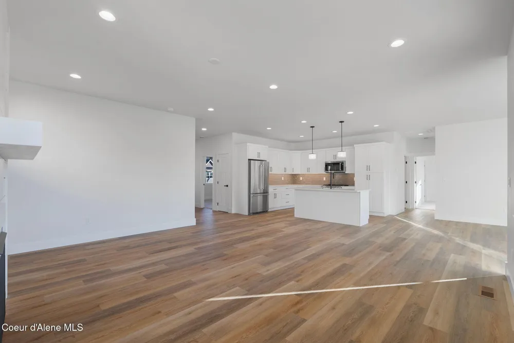 2057 S Aspen Way Sandpoint, ID 83864