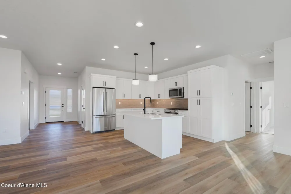 2057 S Aspen Way Sandpoint, ID 83864