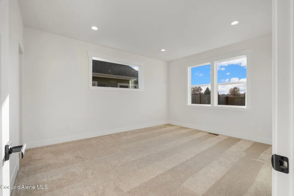 2057 S Aspen Way Sandpoint, ID 83864