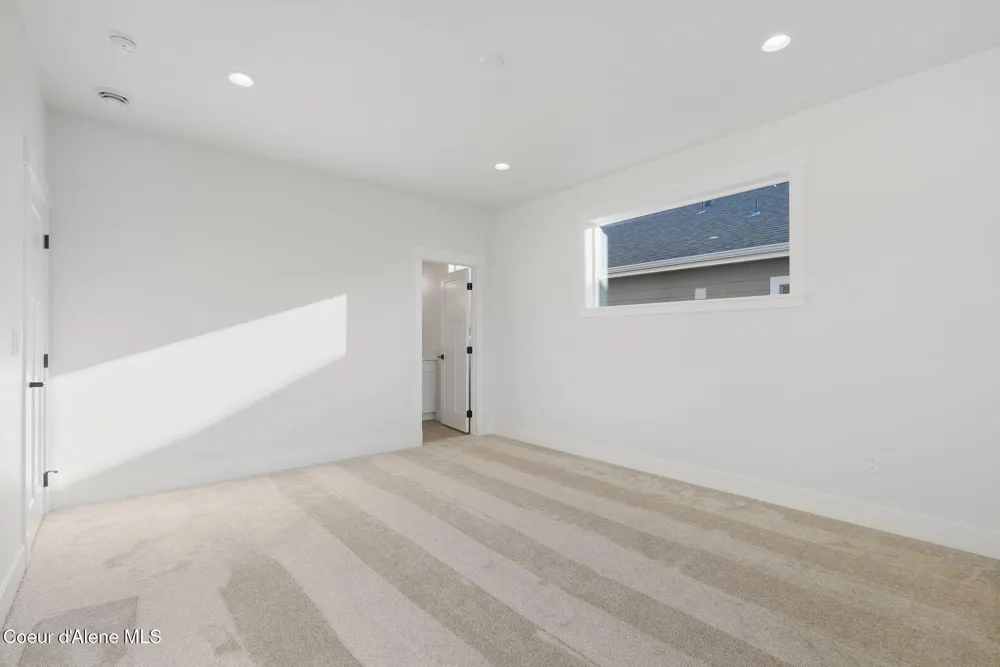 2057 S Aspen Way Sandpoint, ID 83864