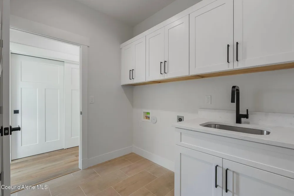 2057 S Aspen Way Sandpoint, ID 83864