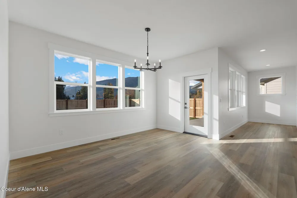 2057 S Aspen Way Sandpoint, ID 83864