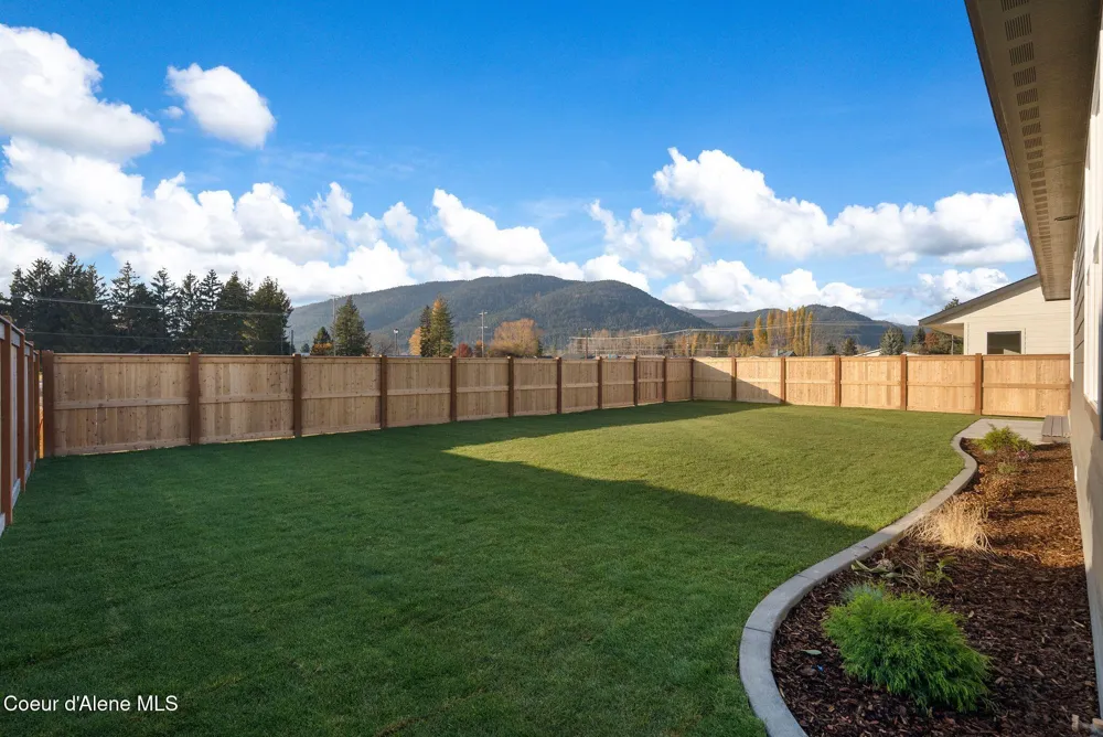 2057 S Aspen Way Sandpoint, ID 83864