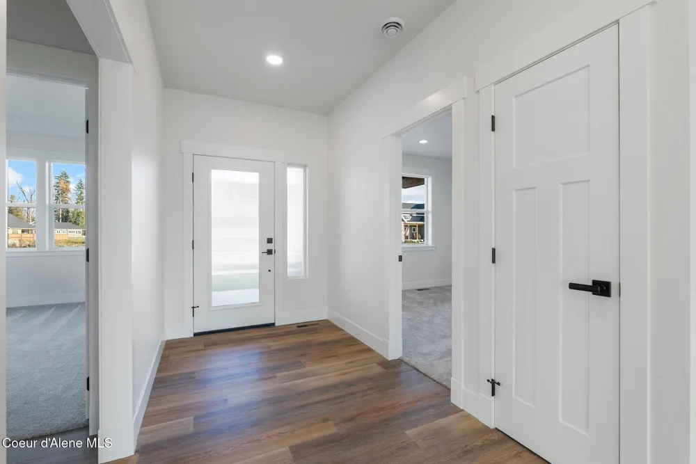 2057 S Aspen Way Sandpoint, ID 83864