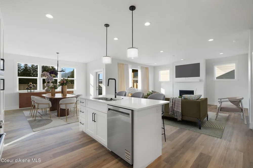 2057 S Aspen Way Sandpoint, ID 83864