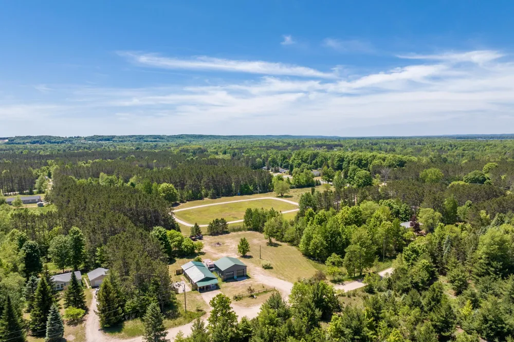 5935 Greenleaf Lane Blair Township, MI 49637