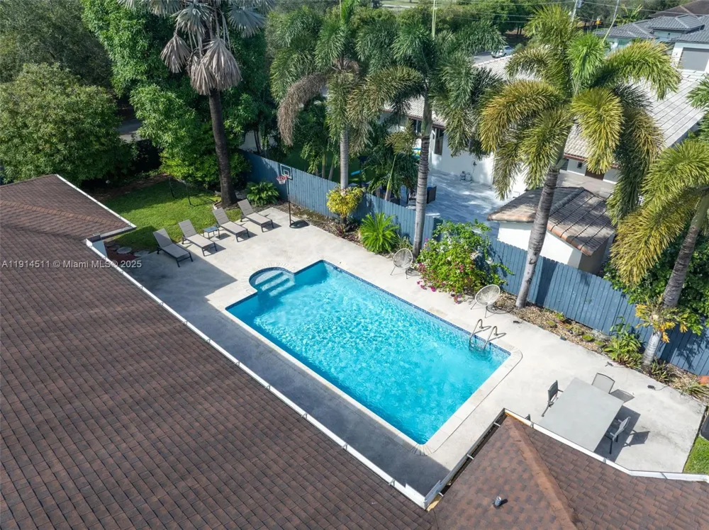 10195 NW 26th St Doral, FL 33172