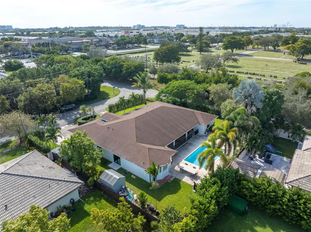10195 NW 26th St Doral, FL 33172