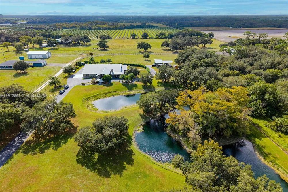 5675 County Road 78 La Belle, FL 33935