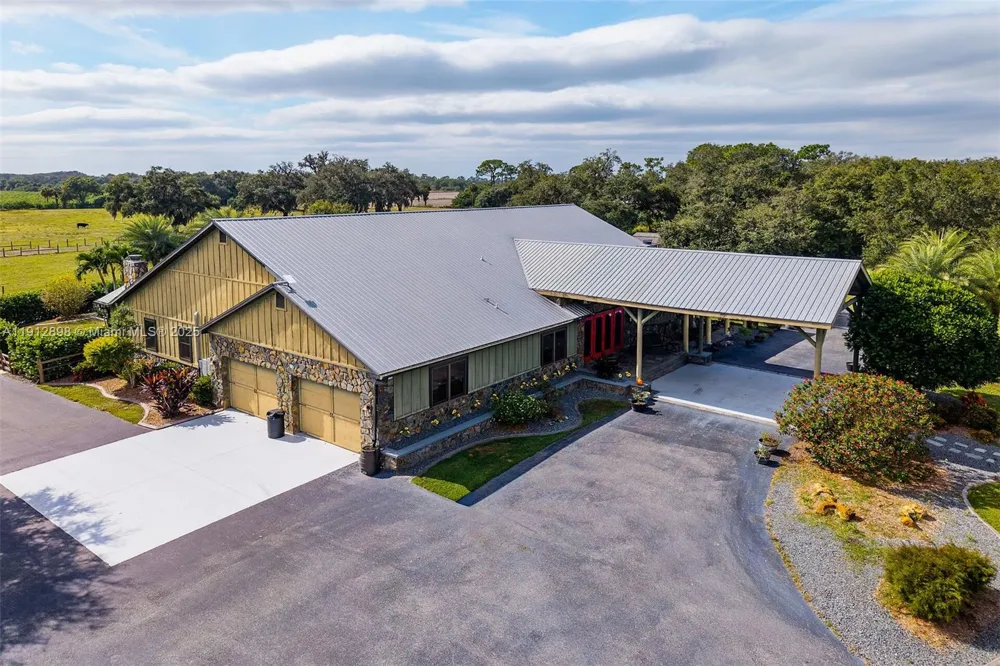5675 County Road 78 La Belle, FL 33935