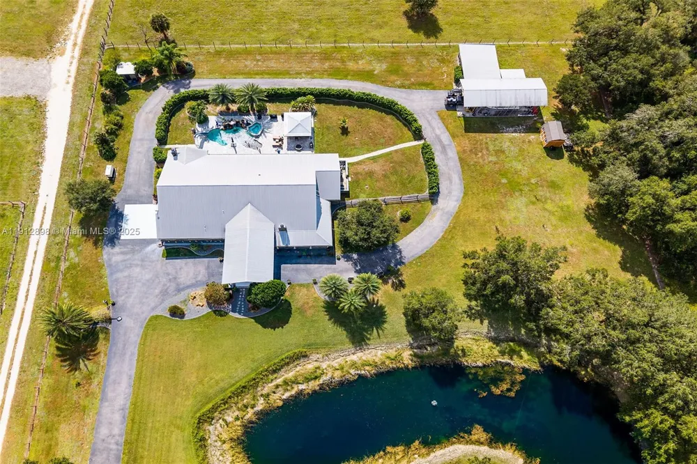 5675 County Road 78 La Belle, FL 33935
