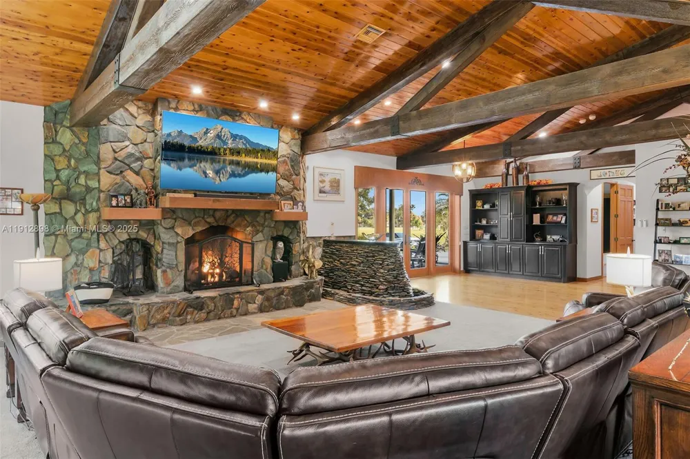 5675 County Road 78 La Belle, FL 33935