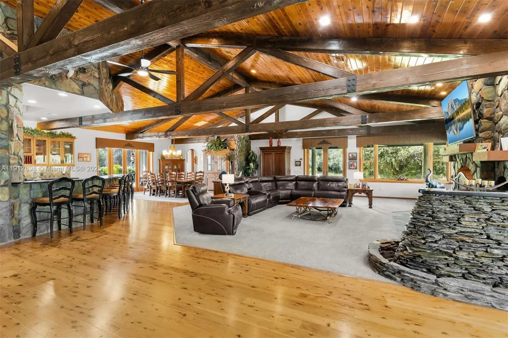 5675 County Road 78 La Belle, FL 33935