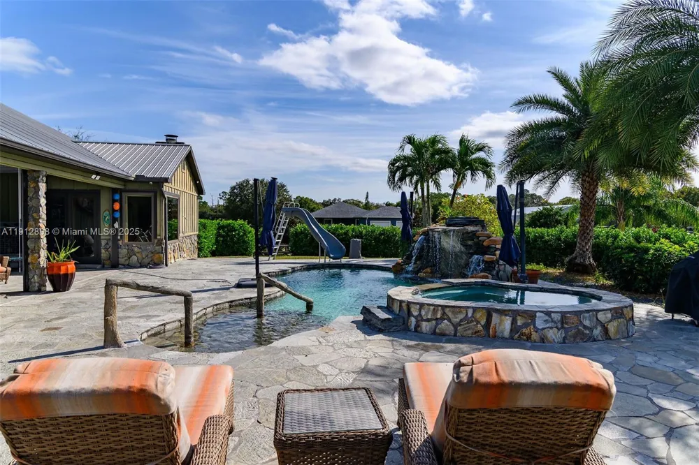 5675 County Road 78 La Belle, FL 33935