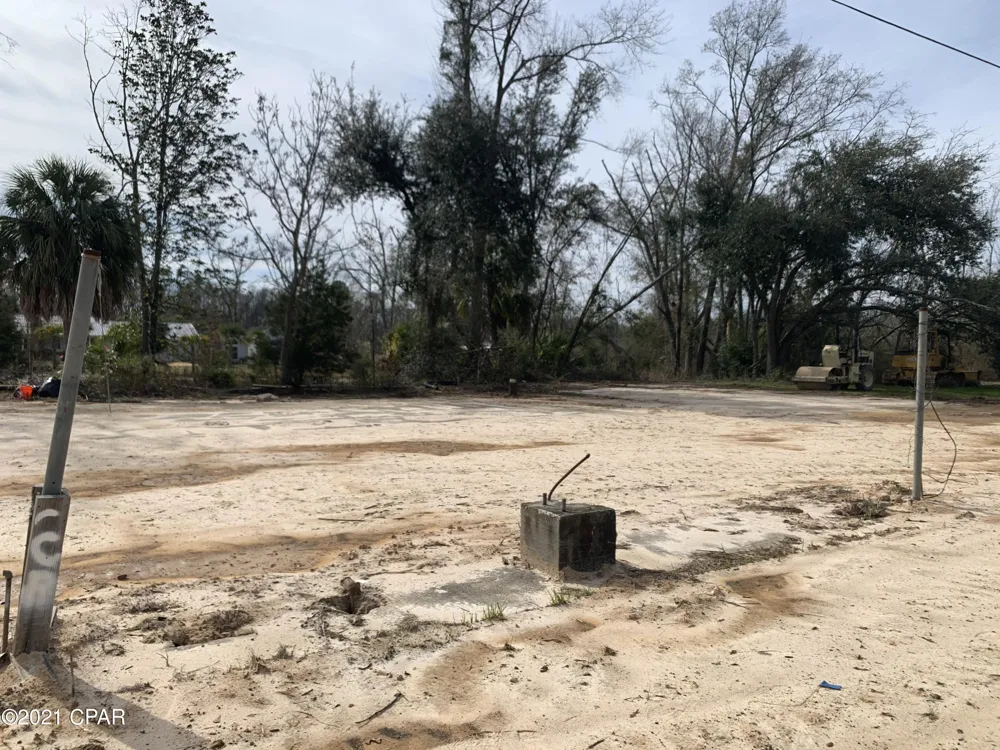 Hwy 90 Grand Ridge, FL 32442