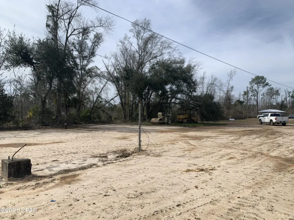 Hwy 90 Grand Ridge, FL 32442