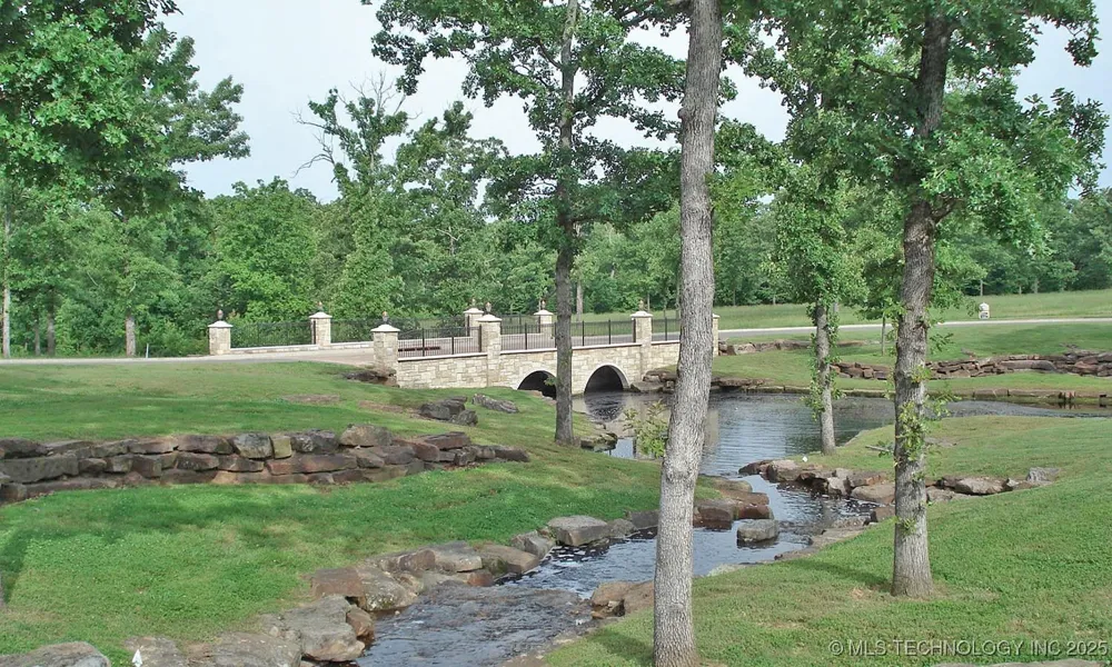 1281 Watercolor Drive Tahlequah, OK 74464