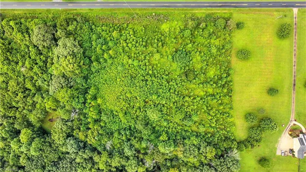 5424 Wild Turkey Road Whitsett, NC 27377