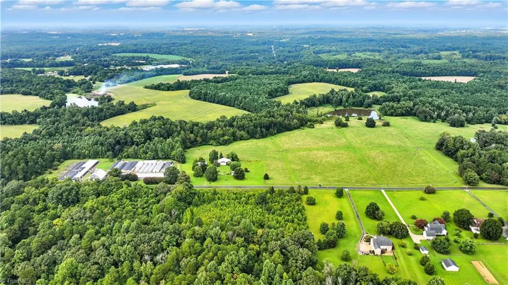 5424 Wild Turkey Road Whitsett, NC 27377