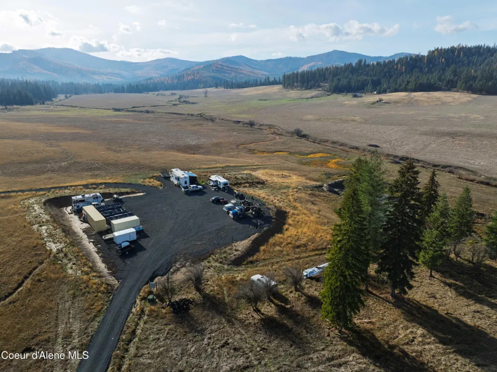 109 Liberty Lane Santa, ID 83866