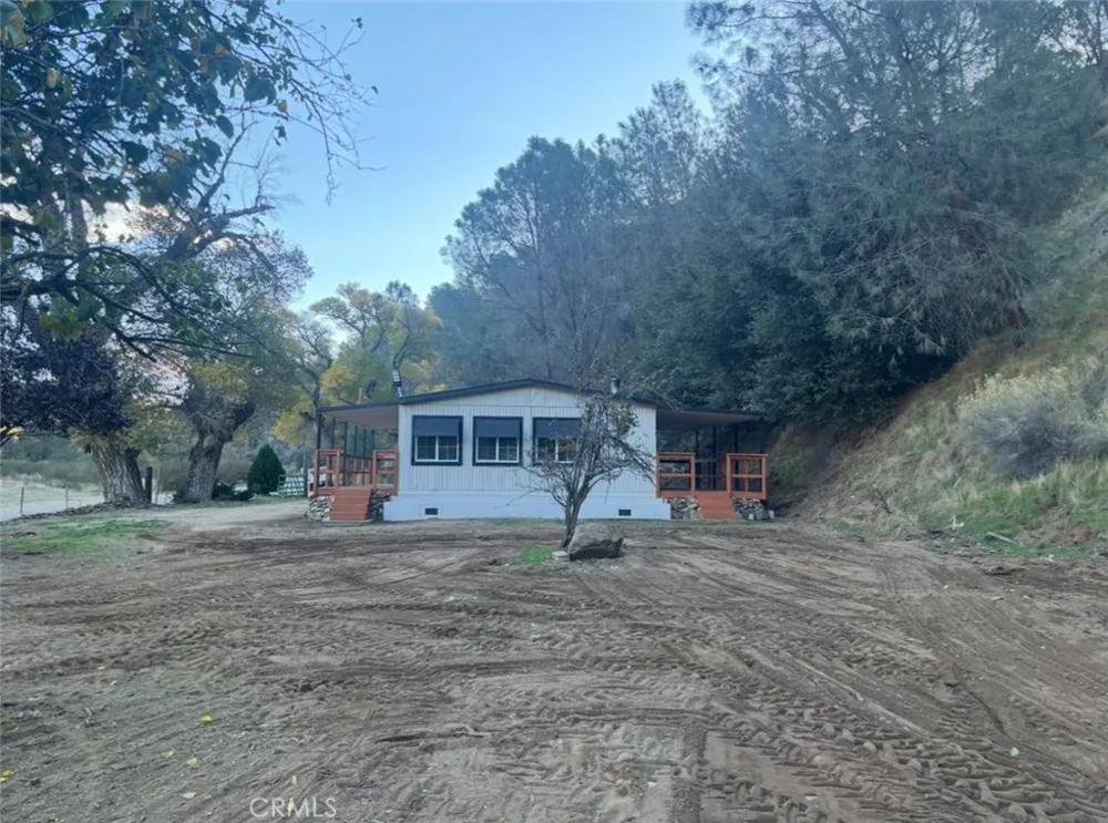 18266 Caliente Creek Road Caliente, CA 93518