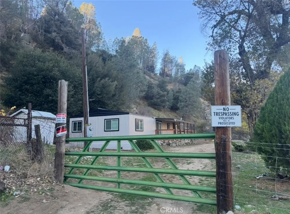 18266 Caliente Creek Road Caliente, CA 93518