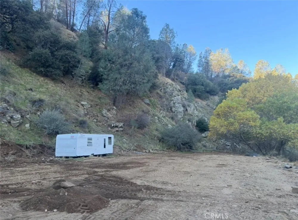 18266 Caliente Creek Road Caliente, CA 93518