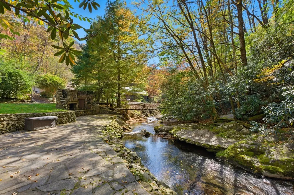 TATE CITY RD Hayesville, NC 28904
