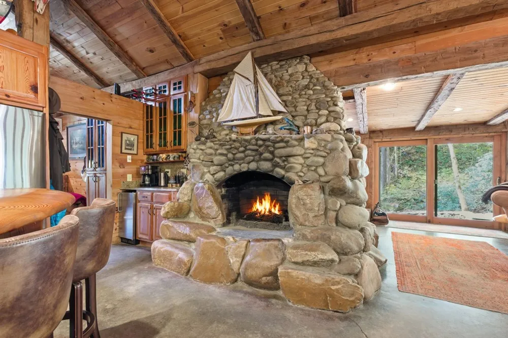 TATE CITY RD Hayesville, NC 28904