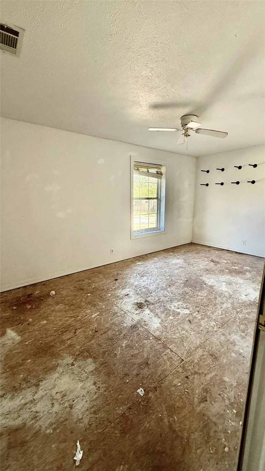 113 Adolphus Avenue Lake Dallas, TX 75065