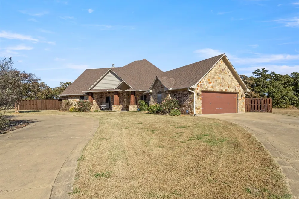 168 Texoma Bluffs Circle Gordonville, TX 76245