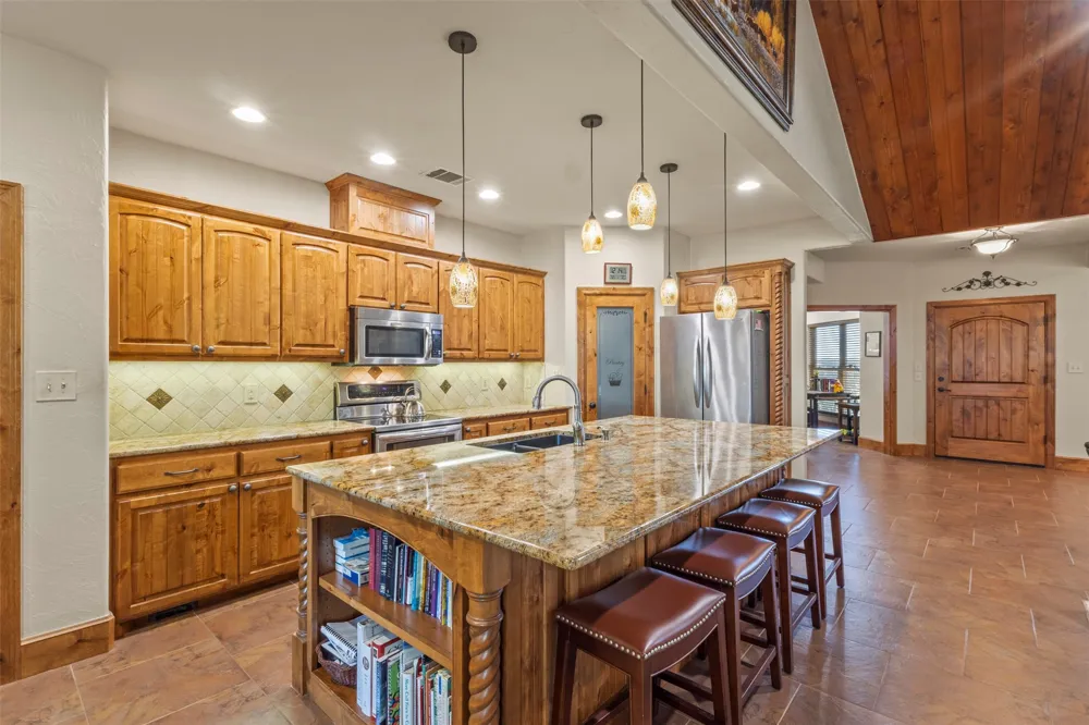 168 Texoma Bluffs Circle Gordonville, TX 76245