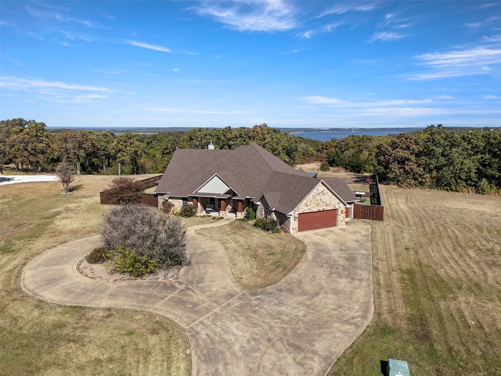 168 Texoma Bluffs Circle Gordonville, TX 76245