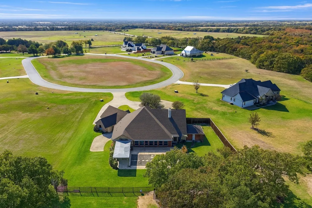 168 Texoma Bluffs Circle Gordonville, TX 76245