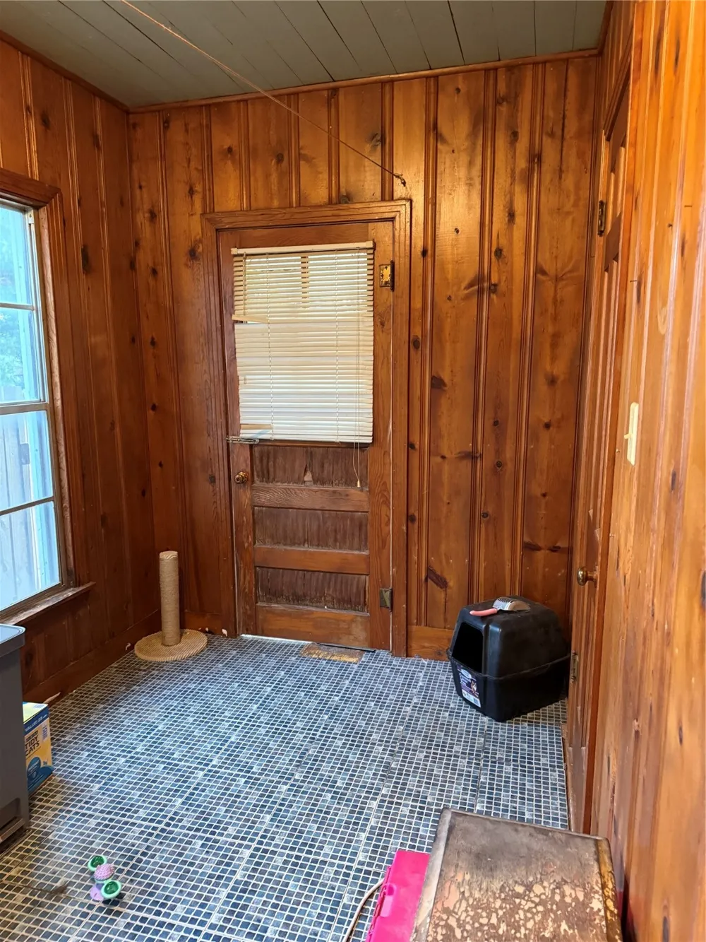 1107 W Cedar St Coleman, TX 76834