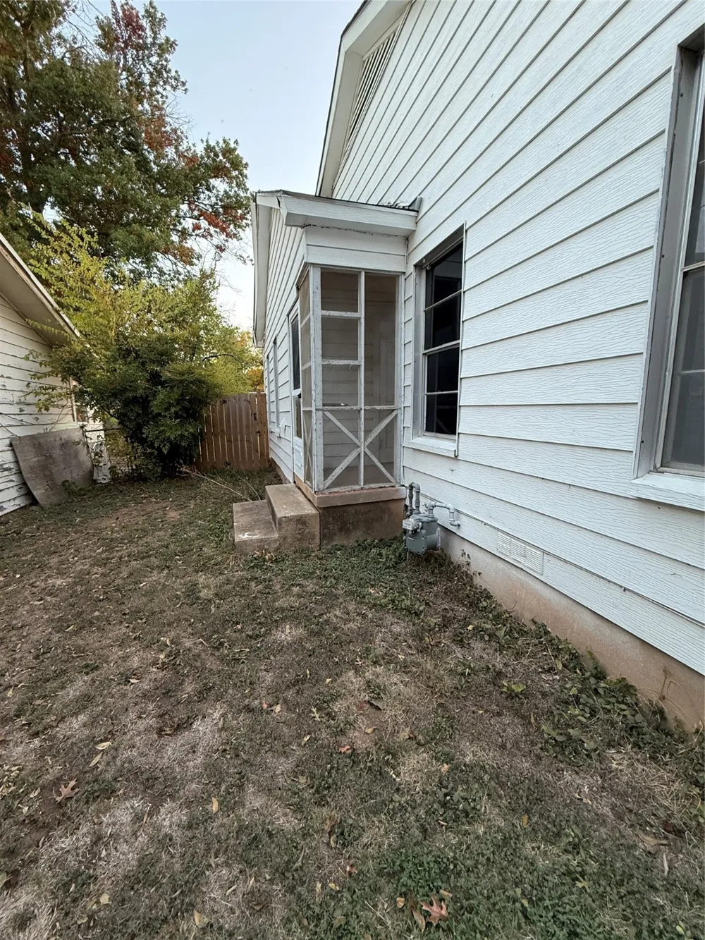 1107 W Cedar St Coleman, TX 76834