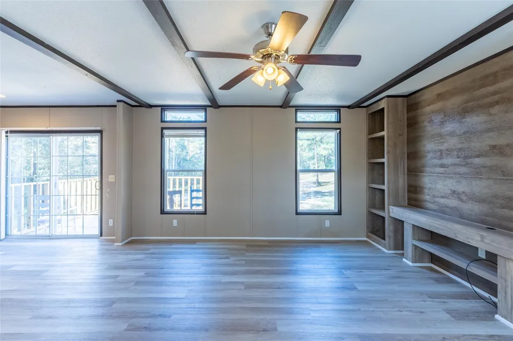 5725 Private Road 2075 Centerville, TX 75833