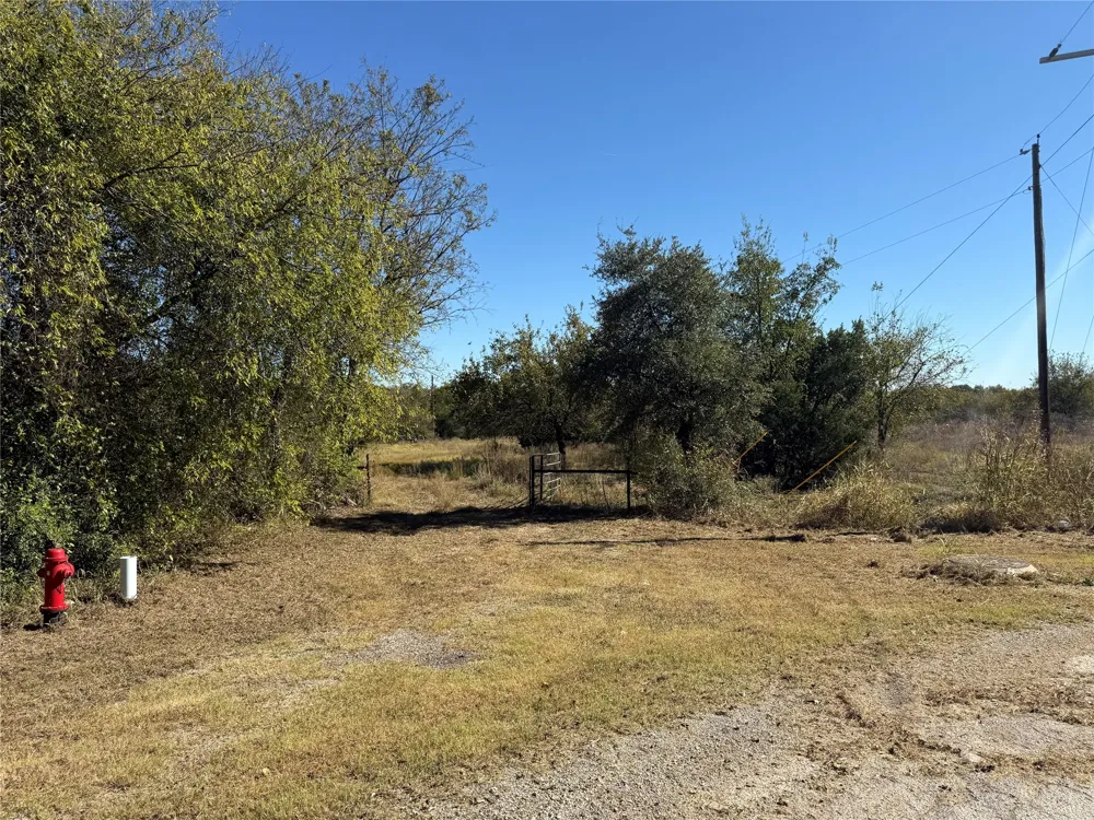 E Lumpkin Street Meridian, TX 76665