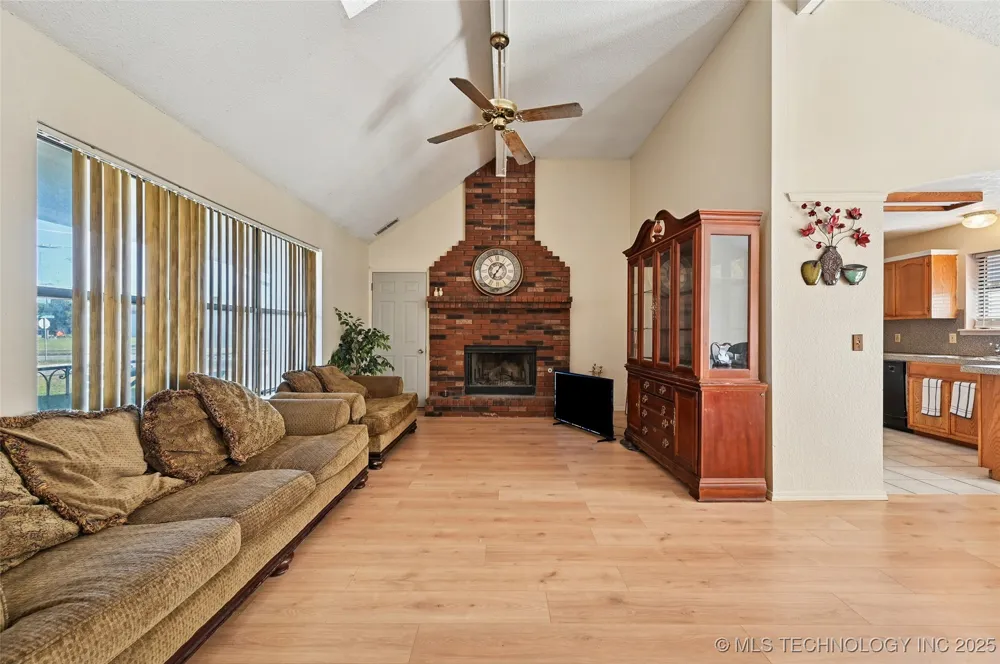 447 E Latimer Street Tulsa, OK 74106