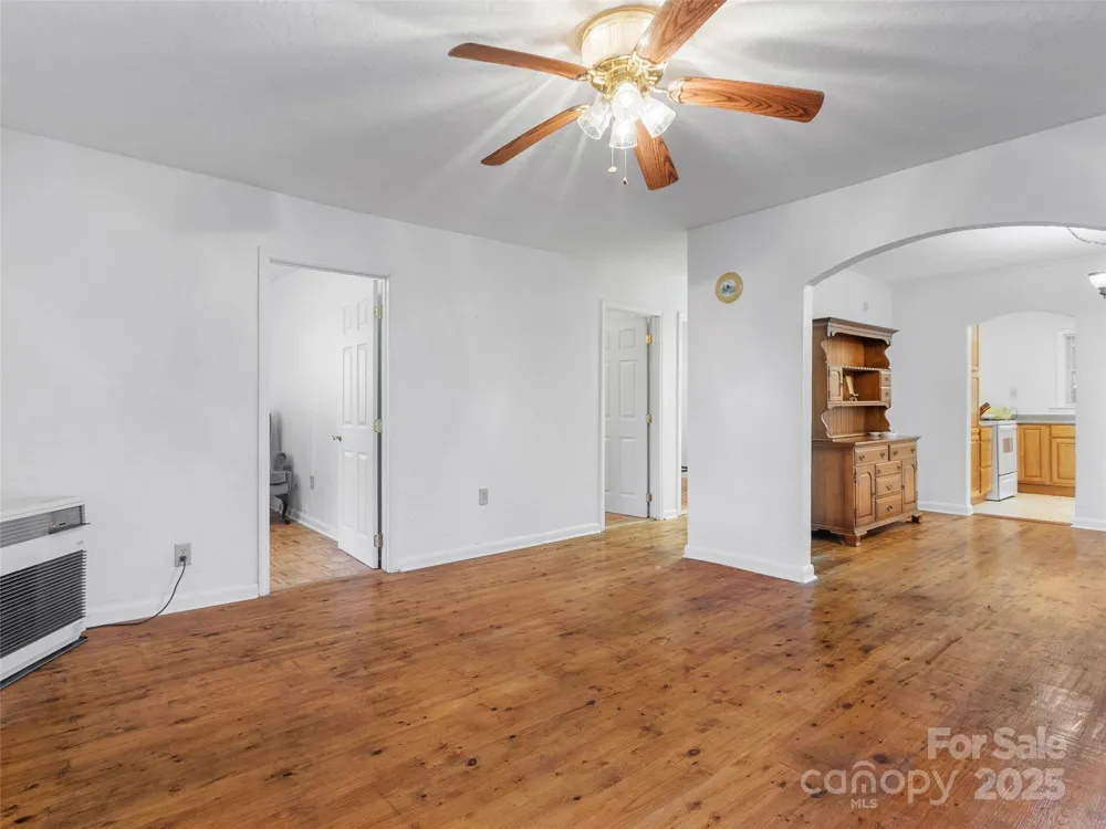 96 Thompson Road Spruce Pine, NC 28777