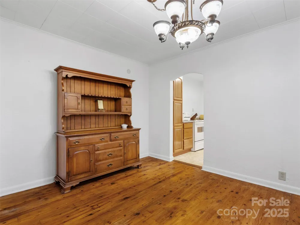 96 Thompson Road Spruce Pine, NC 28777